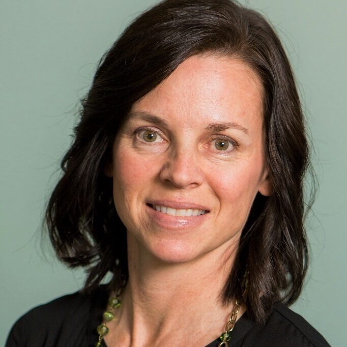 Lauri Gravelin, Operations Manager